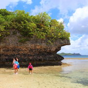 nikko guam のプールエリアをぬけたところがガンビーチ