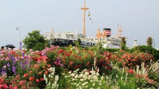 「未来のバラ園」