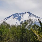 岩手山を眺めるには東北道下り線助手席からと岩手山サービスエリア （下り） から