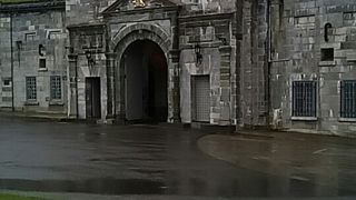 日本語の資料を借りられます