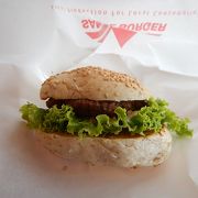 島根牛100％のバーガー