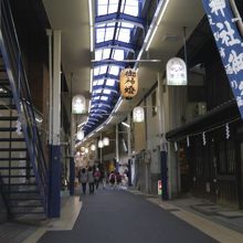 神社の旗もたってます。