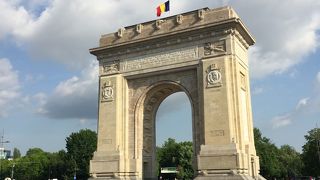 少し離れたところにあります