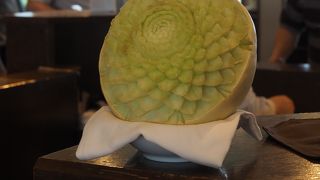 ランチは家族連れも多くにぎやか