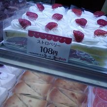 １０８円ケーキです。