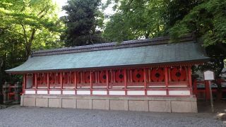神社の長屋？アパート？初めて見ました。