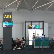 広々してゴミゴミしてません。