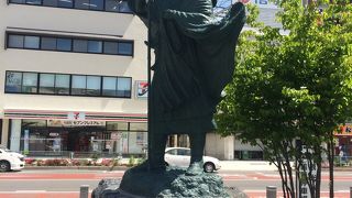 綺麗な新しい像