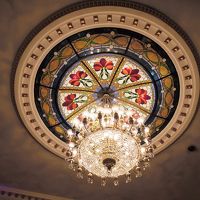 ロビーの天井です。センスいい、きれい！！