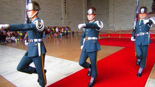 建物の大きさに圧巻