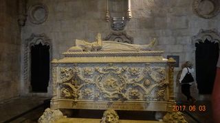 12月に訪問した時よりも、チケット購入の列が短かったです！　何故でしょう(?_?)