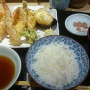 天ぷら定食をいただきました