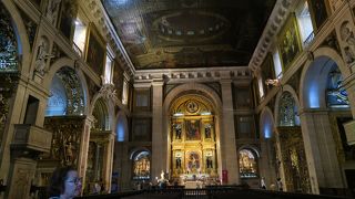 博物館に行きたかったのですが、すでに閉まっていました。