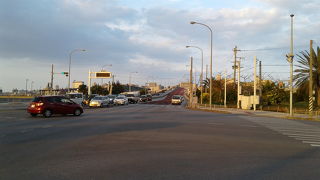 海岸沿いの大橋です