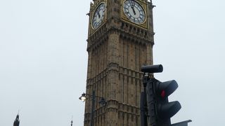 テロの1週間前に行きました。この人込みは標的になりやすいんですかね～怖いな