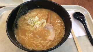 混雑で席取りが大変