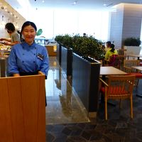 ビュッフェ朝食会場。