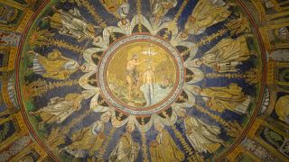 ドゥオモ近くの洗礼堂