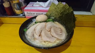 吉田サラダの店
