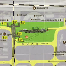 この地図が混乱の元、高鉄（新幹線）は「北広場」側から乗車する