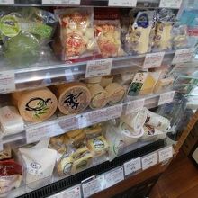 いろんな種類のものが販売