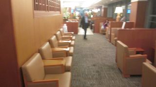 入室した直後は空いています