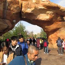 ソアリング オーバー ザ ホライズン (翔翔飛越地平線)