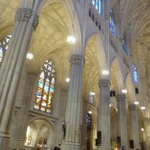 全体の白さがまぶしいくらい