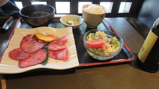 天井が高く開放感のある・・・