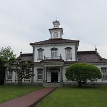 旧西田川郡役所 