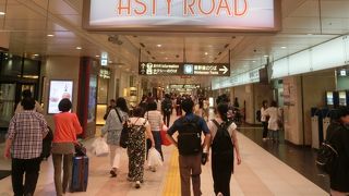 食事にも買い物にも便利