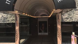 無料で写真撮影ＯＫなアートギャラリー