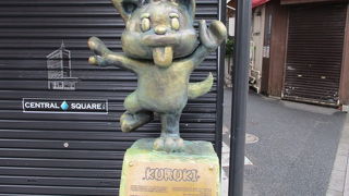 浅草演芸ホール、浅草ロック座健在で下町の雰囲気を感じられます。