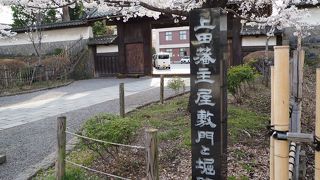 風情のある表門