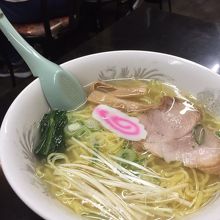 透き通るスープ