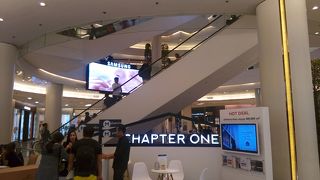 バンコクを代表する巨大デパート