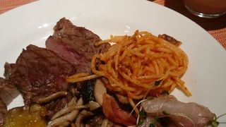 平日のディナーブッフェがお得