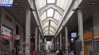 古町のアーケード街