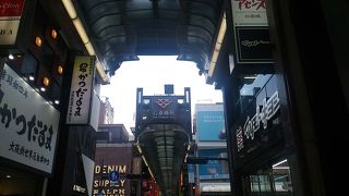 平日だというのに凄い賑わい