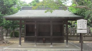 白山明神・金毘羅大権現・今宮神社の三社を祀っている