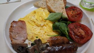 ワイキキ、ビルズ