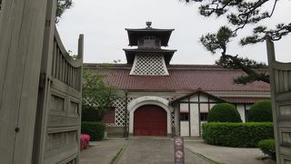 歴史的な建造物が・・・