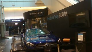 羽田空港のMercedes