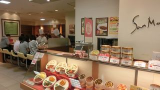 デパ地下の早くて旨いカレーチェーン