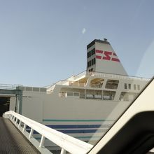 小樽港フェリーターミナル (勝納埠頭)　乗用車乗船口
