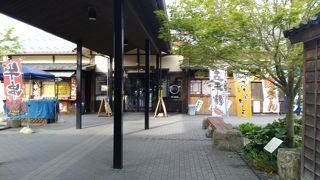 東海環状自動車道のＳＡ　レトロ感あり美濃加茂サービスエリア 