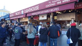 濃厚なクラムチャウダーが美味しかった