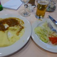 夕食はファミレス並み