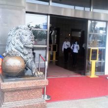 三越 = ライオンですネ