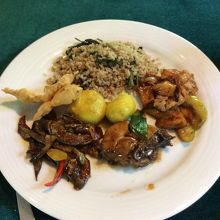 全て辛く無いスリランカ料理